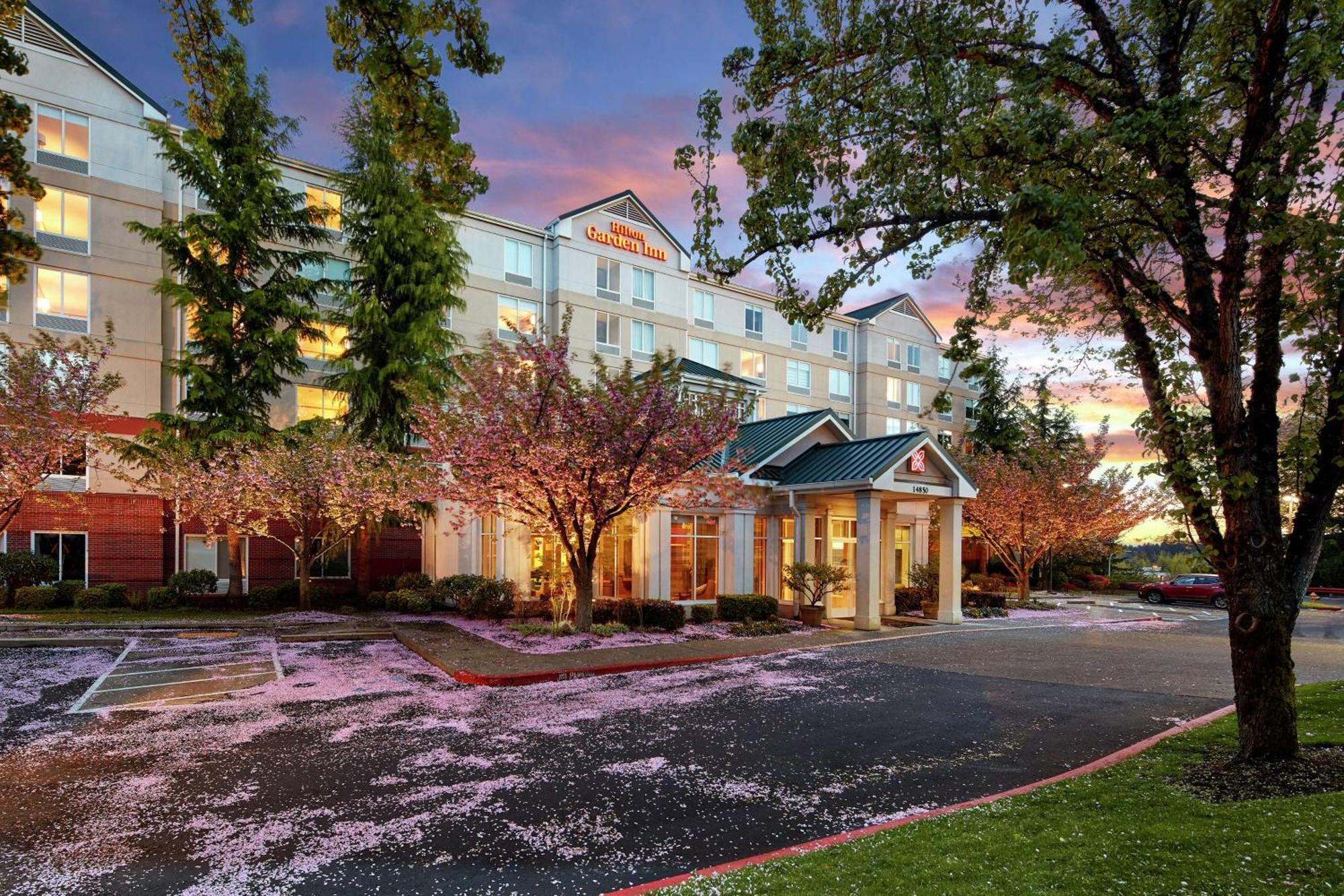 Hilton Garden Inn Portland Lake Oswego Eksteriør billede