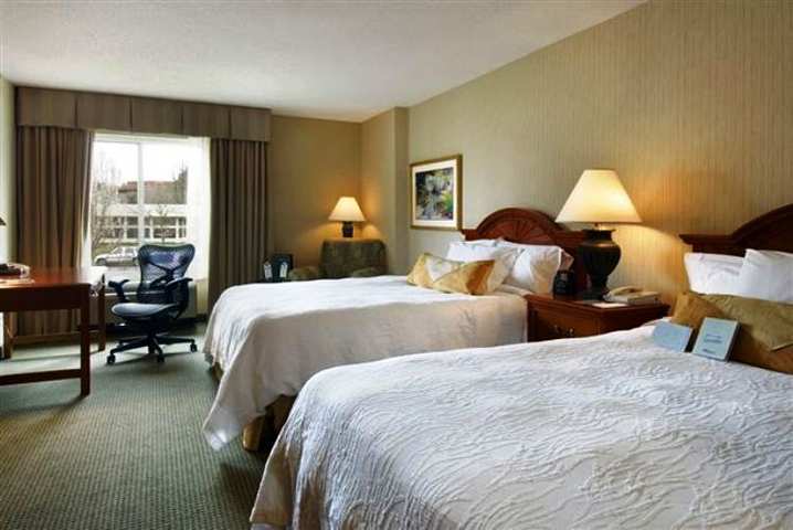 Hilton Garden Inn Portland Lake Oswego Værelse billede
